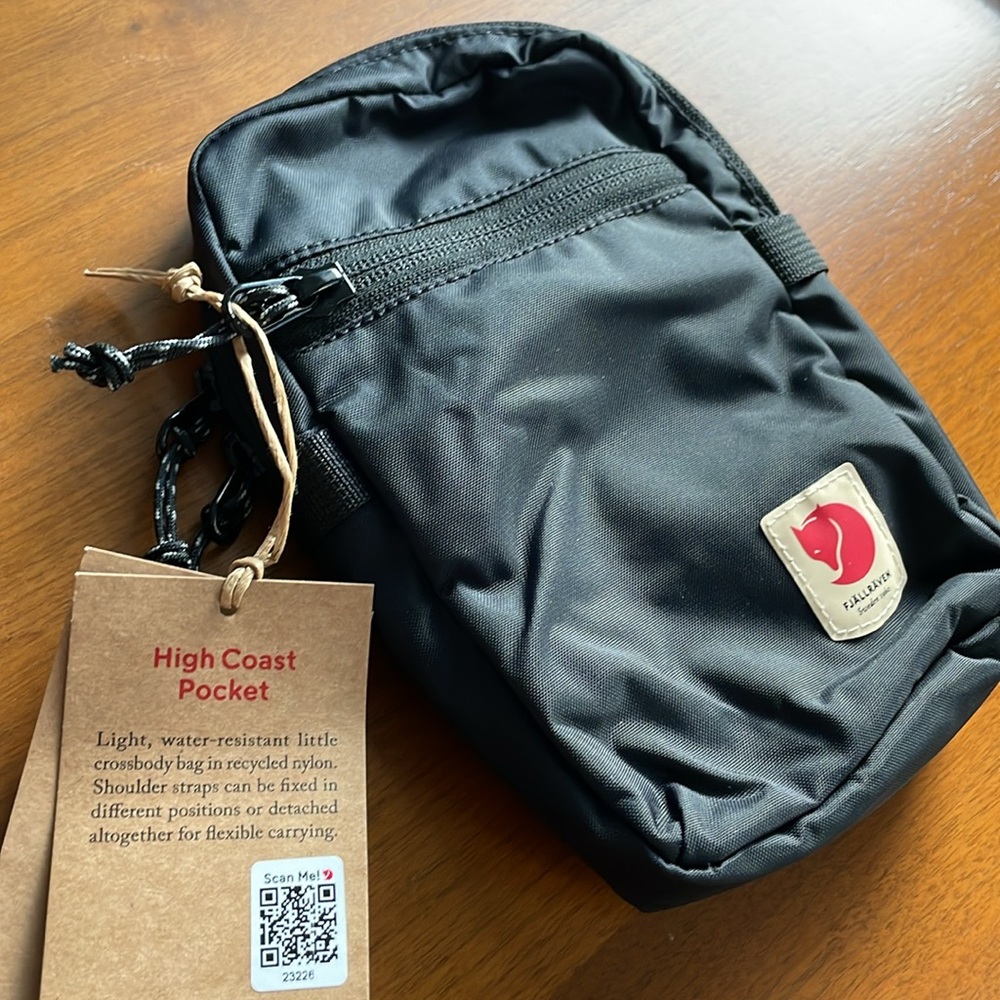 Fjallraven 🆕🦊High Coast Pocket Crossbody bag, Color ⚫️